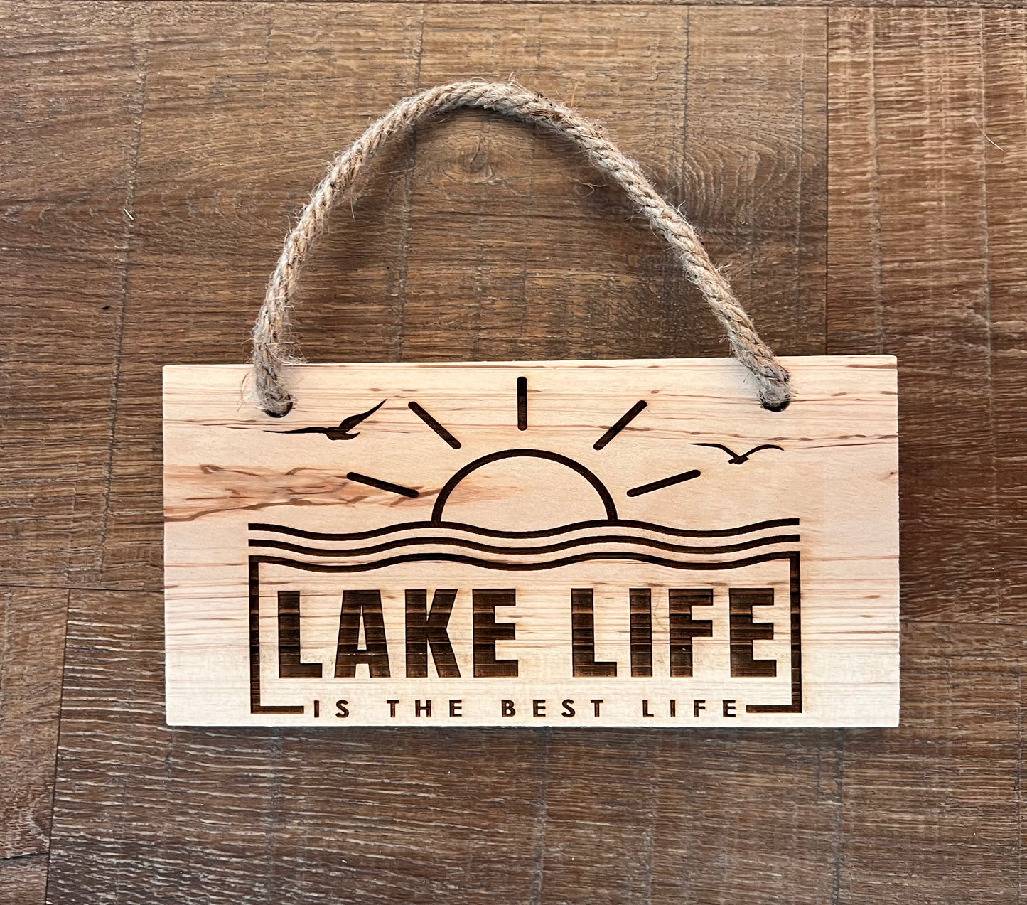 Lake life small hanger